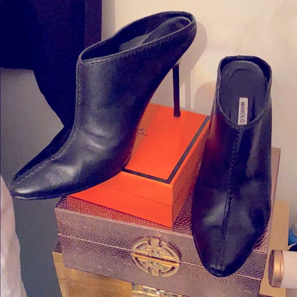 Manolo Blahnik Mules